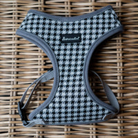 AllPetSolutions grey check dog harness lead attachment ring detail