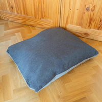AllPetSolutions Willow Premium pebble grey dog bed in extra large, 120 x 95 x 32cm