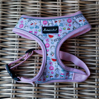AllPetSolutions doughnut print dog harness buckle and adjuster detail