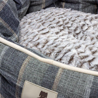 AllPetSolutions Alfie check dog bed cushioned base detail